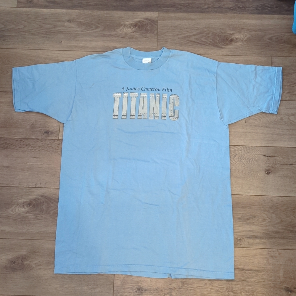 Vintage Titanic Movie Double Graphic T-Shirt James Cameron Film Memorabilia